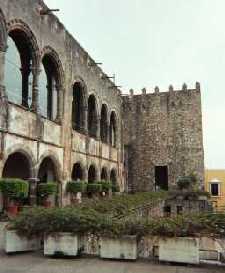 Cortes Palace